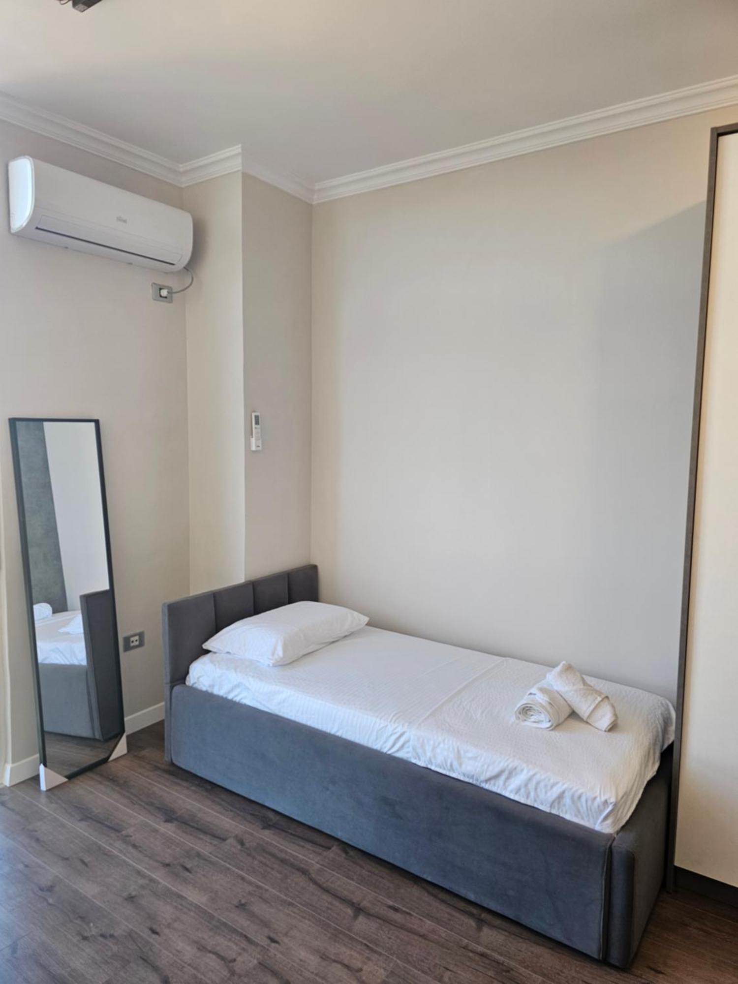 Sky Center Apartment